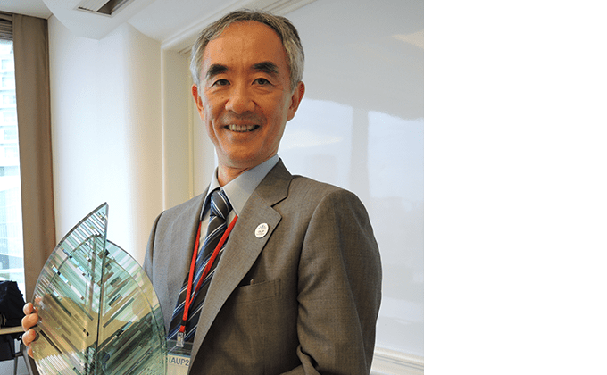 谷岡 一郎